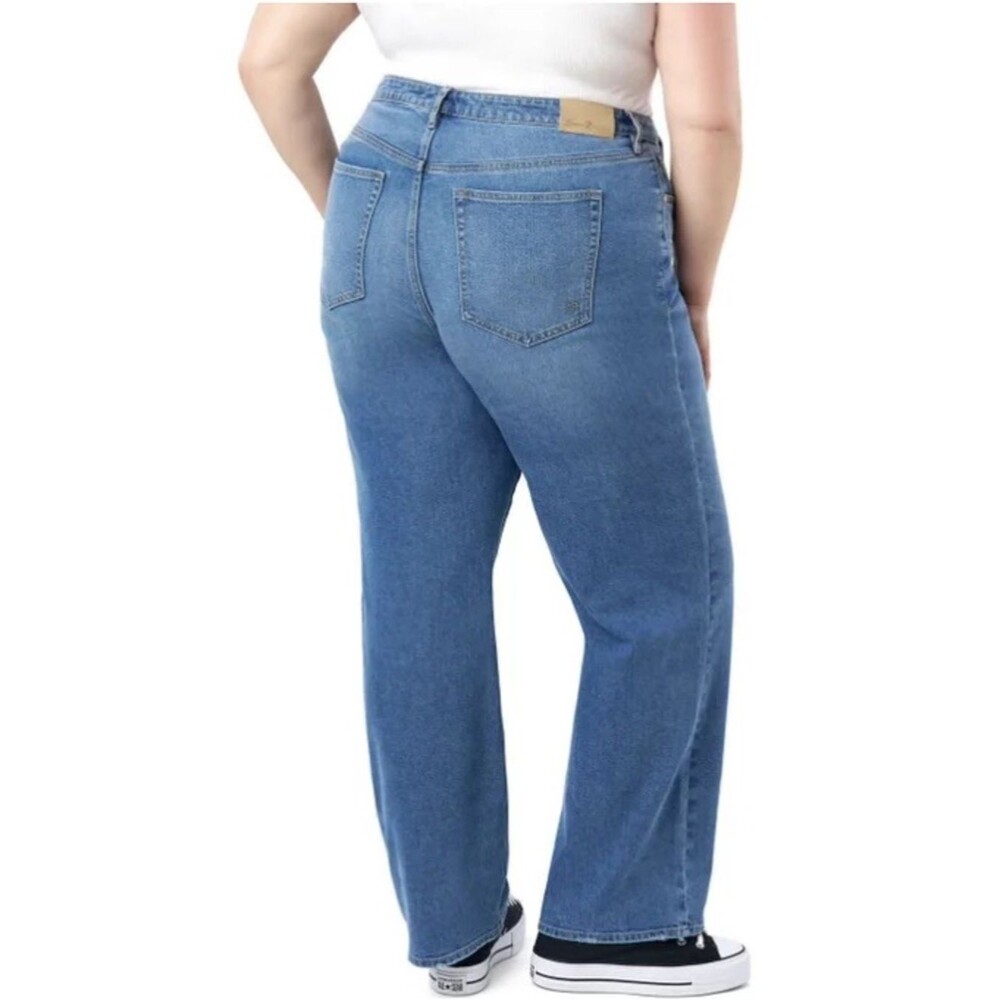 SEVEN7 Plus Size Loose Fit Straight Leg Jean • Womens 22W